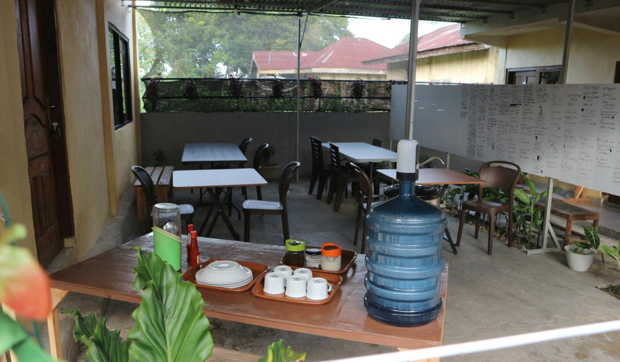 Tange Guest House Ruteng Exterior photo